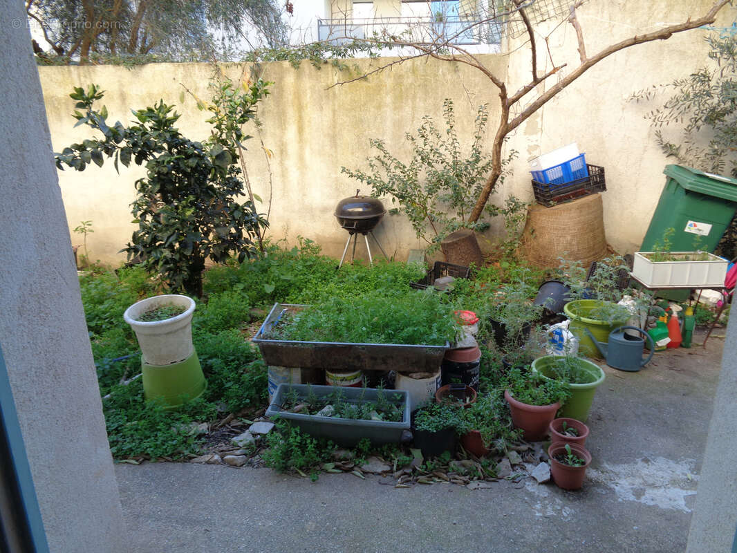 *TERRAIN 400 M2  pour faire deux immeubles 1600 m2 minimum. - photo 22