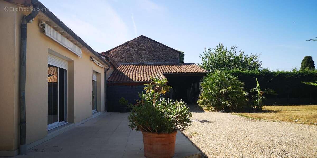 Photo 3 - Maison à SAINT-GERMAIN