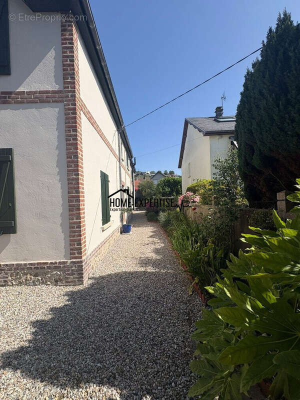 Maison 140 m² à Sainte-Adresse  - photo 4