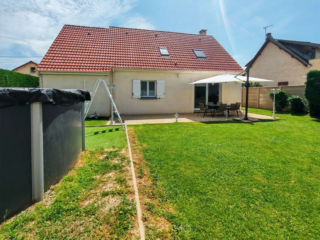 Maison à ROISSY-EN-BRIE