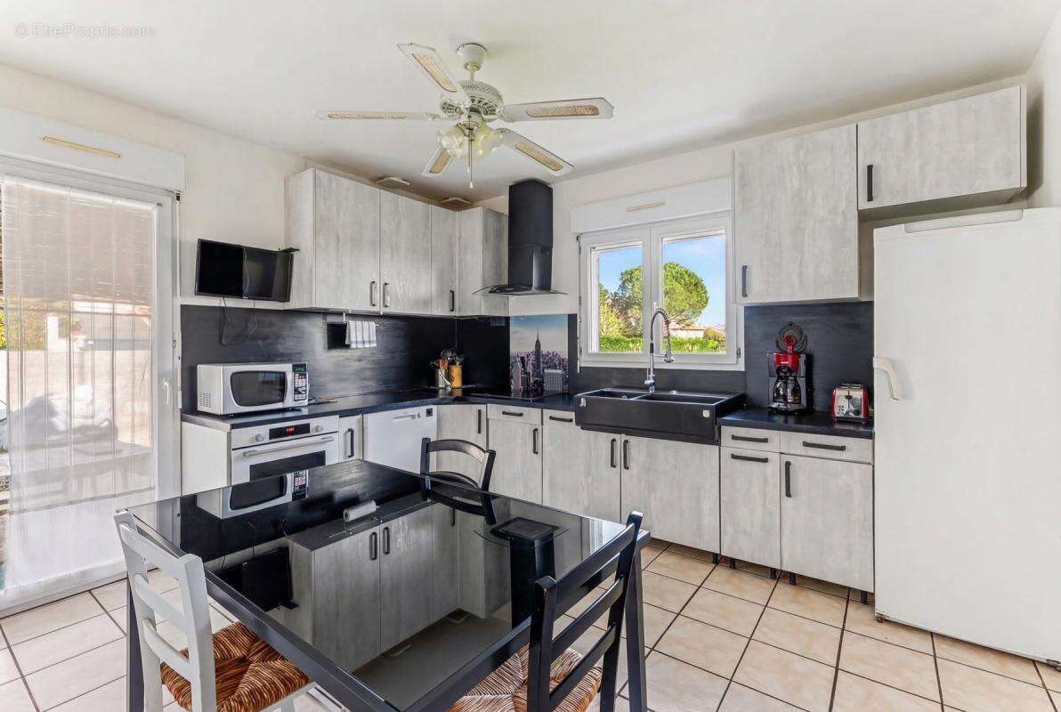 Maison à DREMIL-LAFAGE