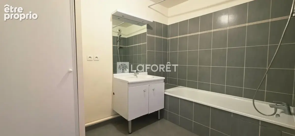 Appartement Saint Denis 3 pièce(s) 65.22 m2 - photo 8