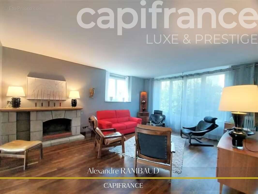 Propriété à vendre 17 pièces en plein centre de DOL DE BRETAGNE (35) - proche de Saint Malo - photo 9