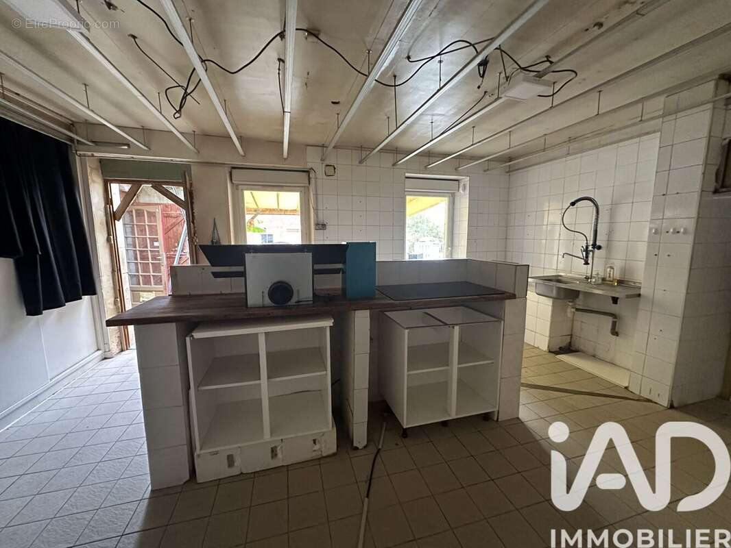 Maison 250 m² à Pruniers  - photo 5
