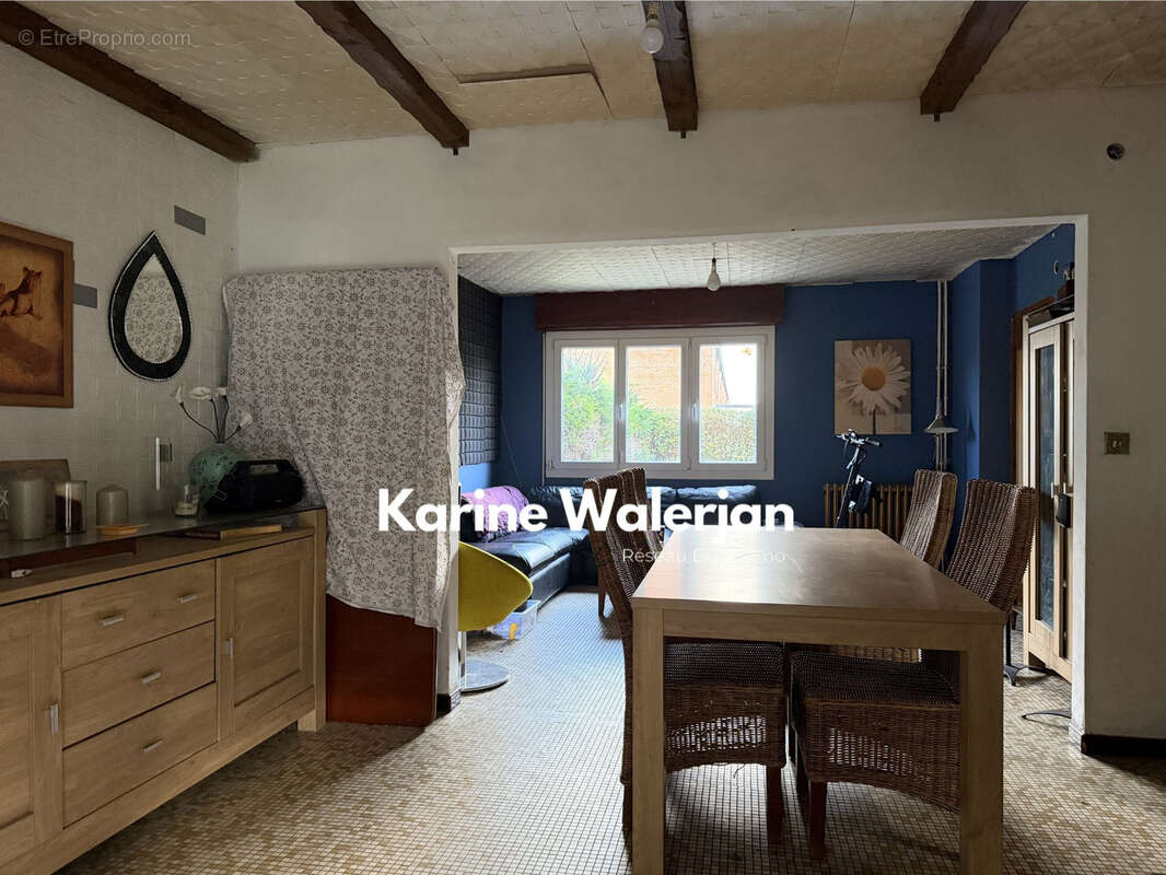 Maison à COURRIERES