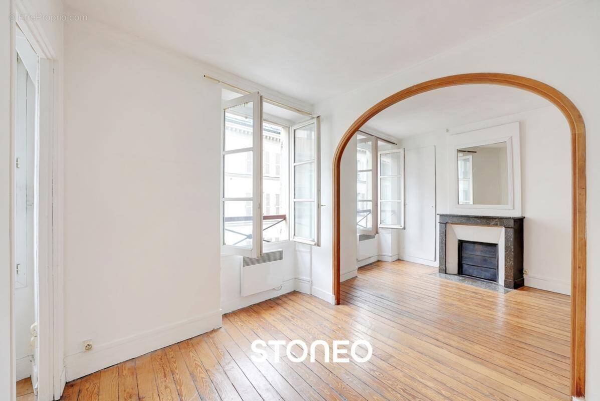 Appartement à PARIS-9E