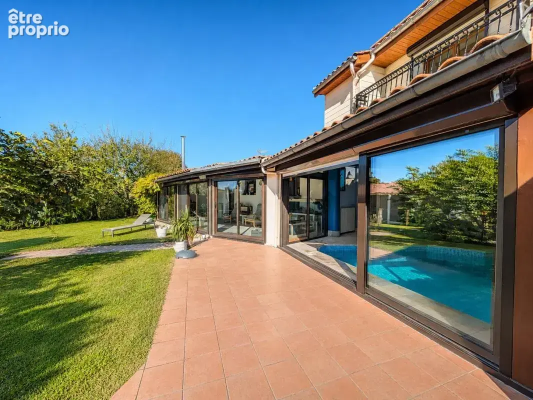 Portes de Bordeaux, Maison Familiale, Piscine, Appt Indépendant - photo 4