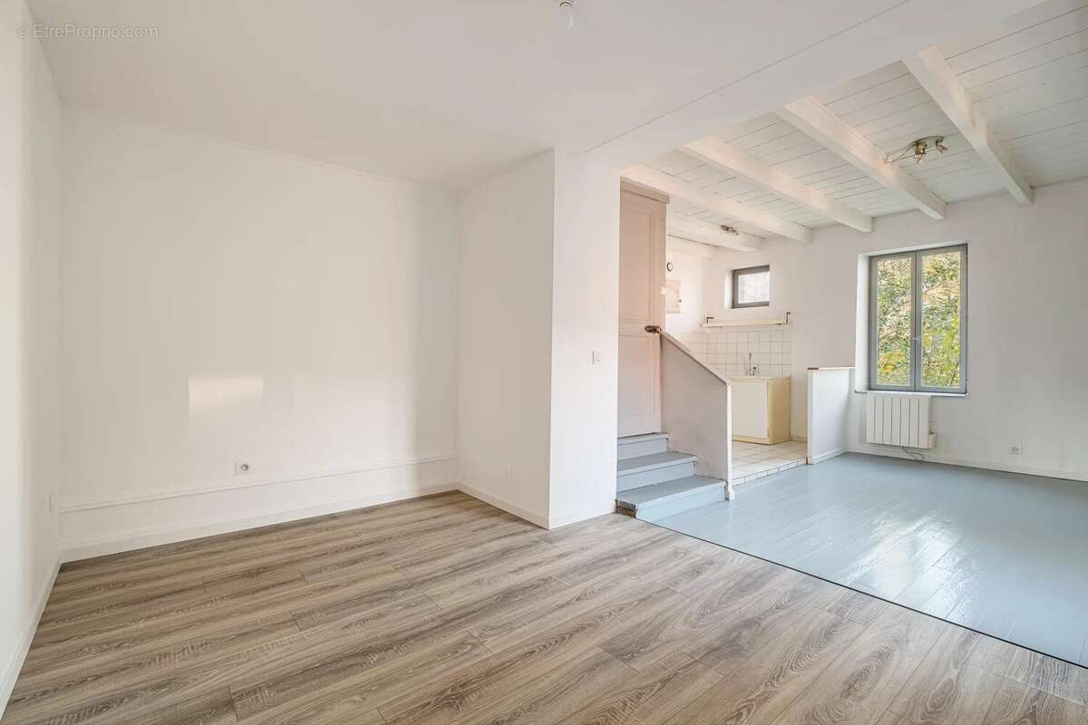 T3 Bis Duplex - 78m2 - Craponne - photo 8