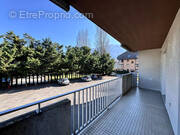 Appartement à COLLONGES-SOUS-SALEVE