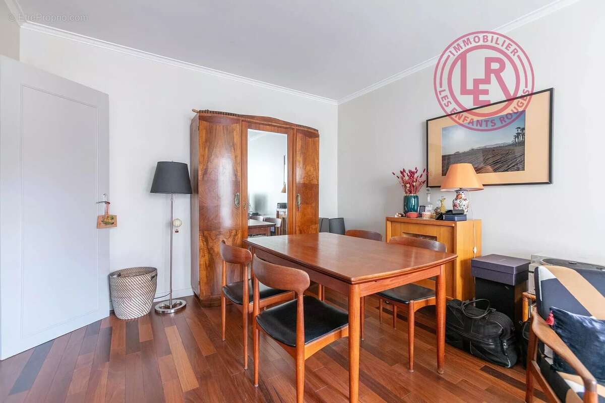 Appartement à PARIS-3E