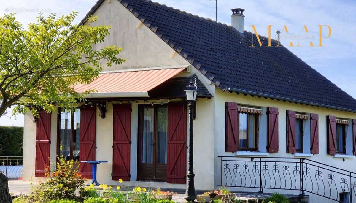 Maison à CLOYES-SUR-LE-LOIR