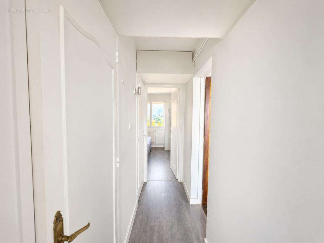 Appartement ancien - photo 9