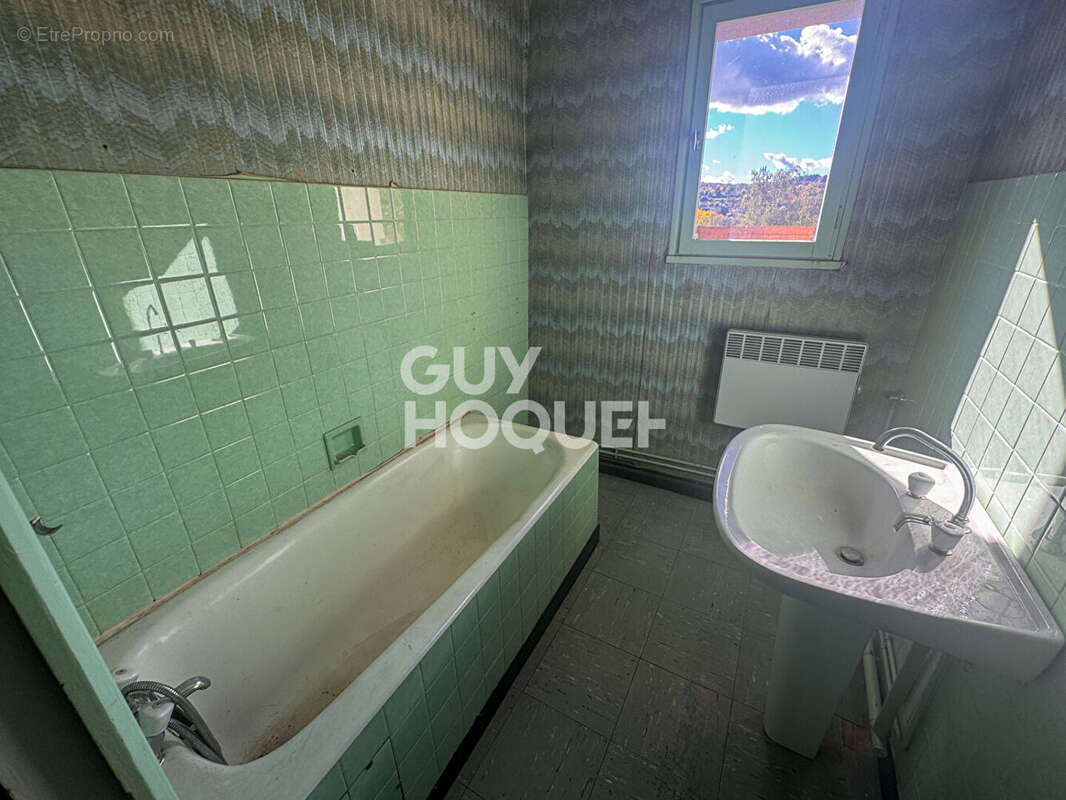 Appartement à PONT-EVEQUE