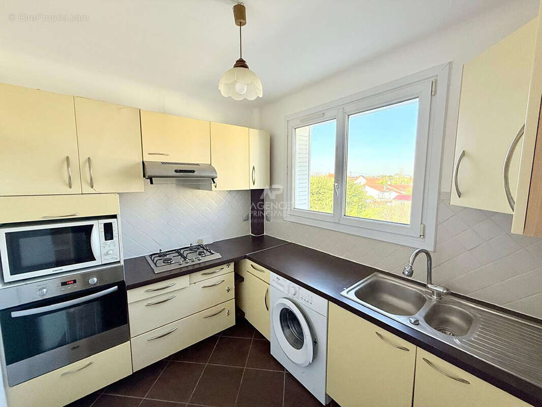 Appartement à CARRIERES-SUR-SEINE