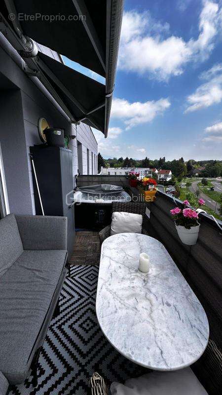 Appartement à SAINT-GENIS-POUILLY