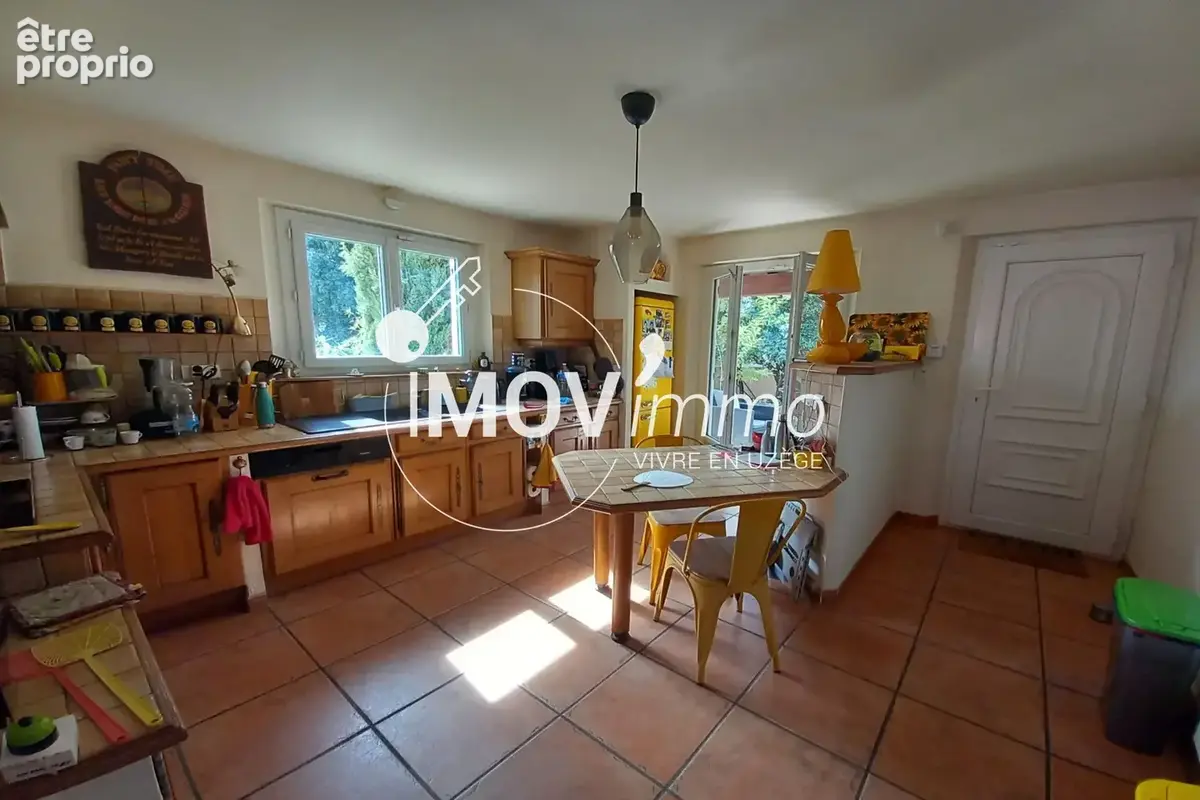 Maison 6 pièces 188 m² à vendre à Uzes (30700) - photo 2