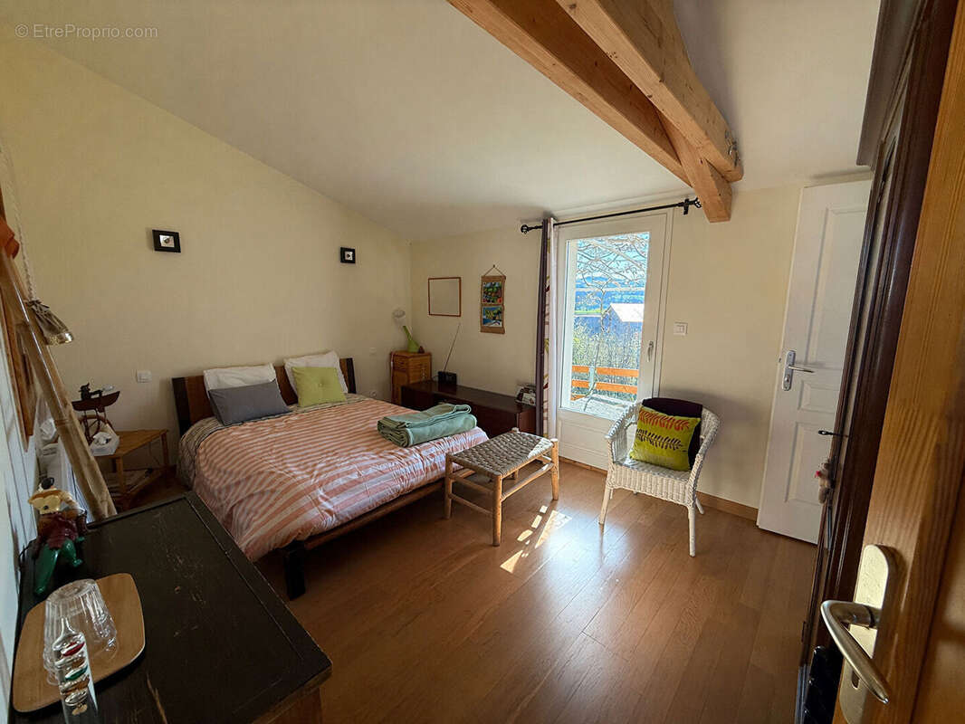 Maison à VERNOUX-EN-VIVARAIS