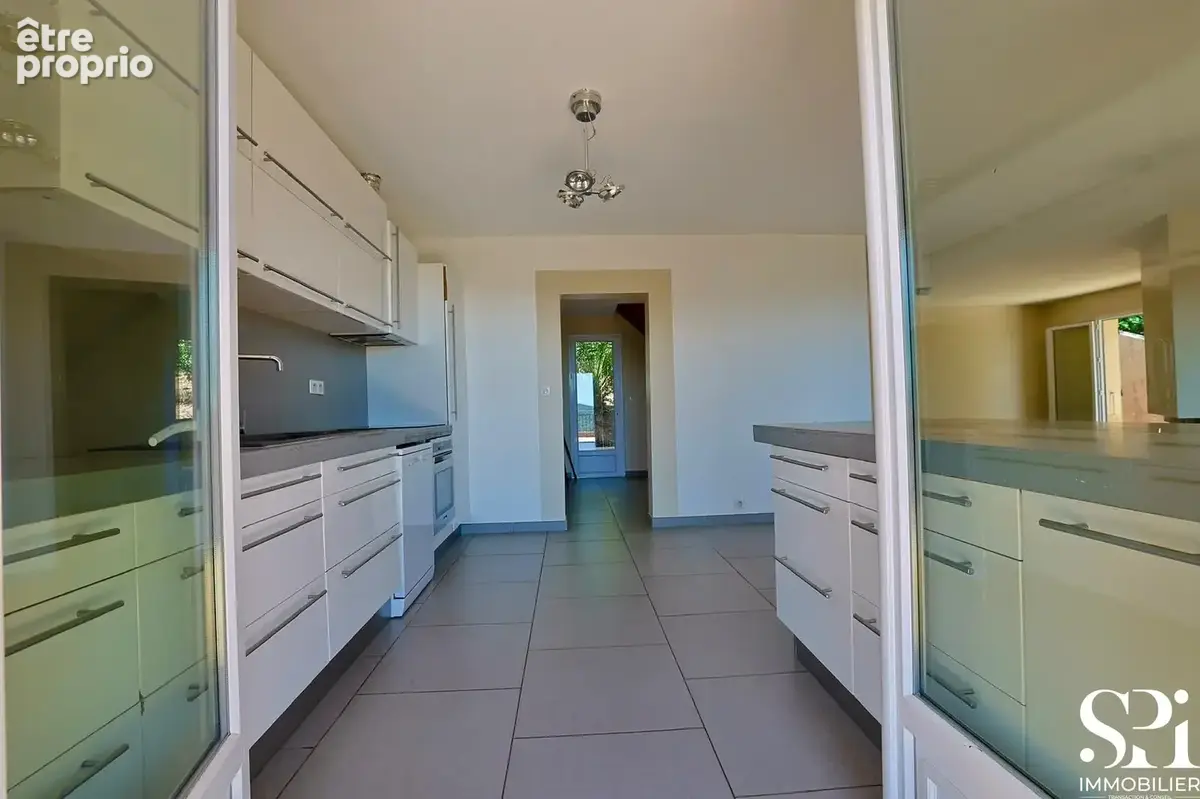 Vente maison Pierrefeu-du-Var (83)   Maison 195m2 au sol divisée 2 appartements   Terrain 1 740 m2 - photo 29