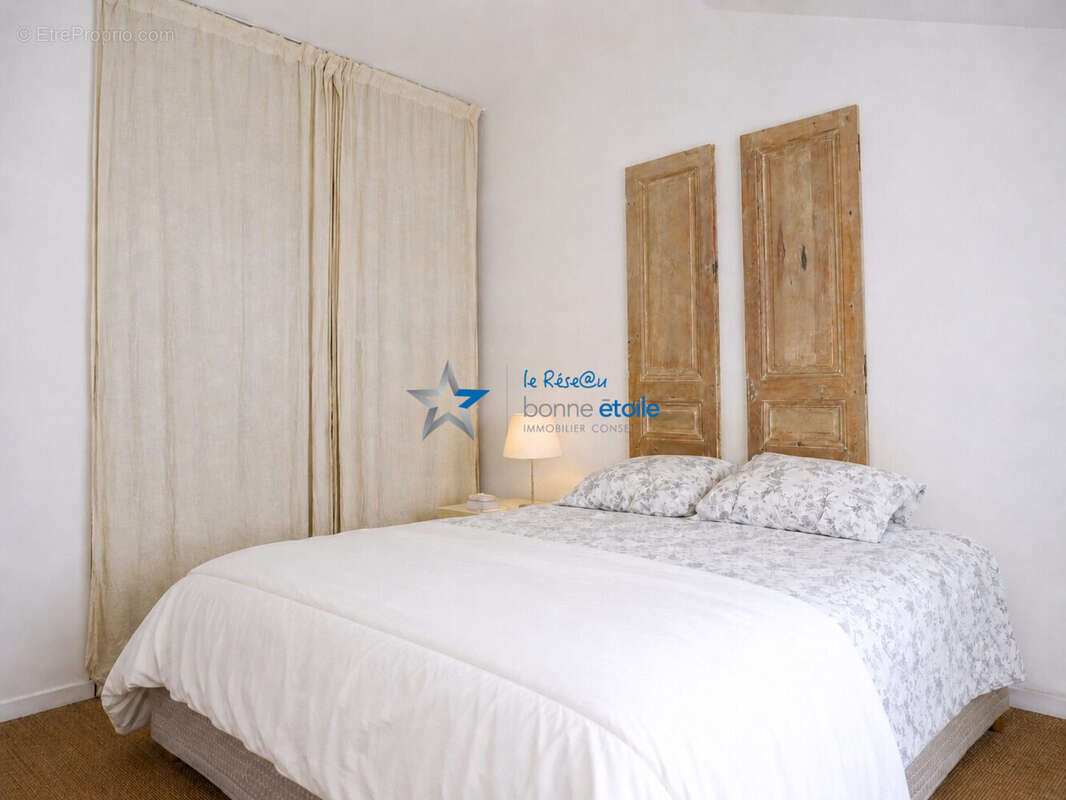 chambre parentale - Maison à MARSEILLE-12E