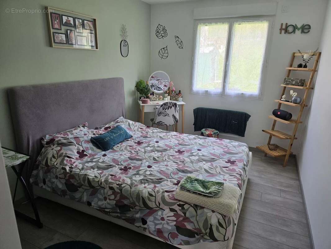 Maison à AUZAT-LA-COMBELLE