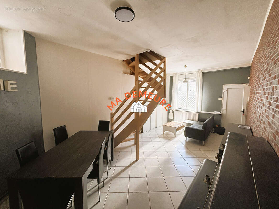 Maison à CROIX