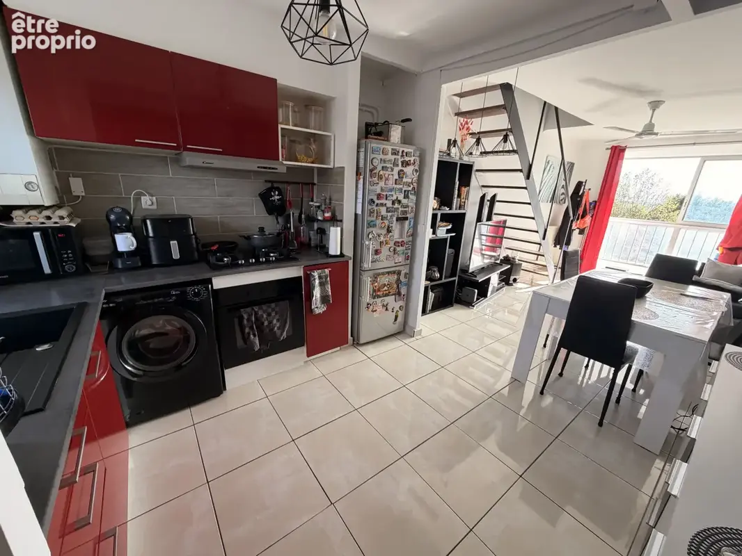 Appartement à MARSEILLE-4E