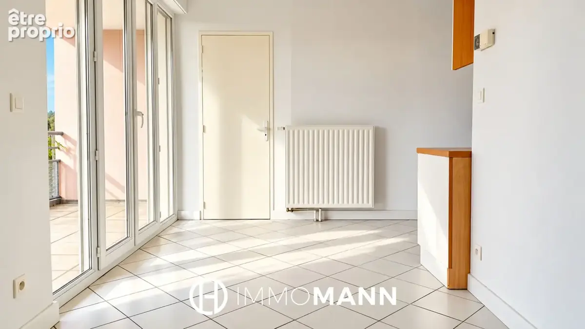 Duplex inversé avec jardin, terrasses, garage et parking - photo 14