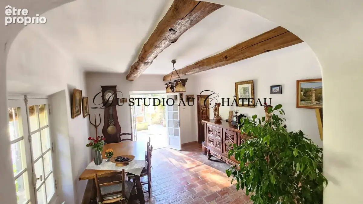 Aix en Provence, belle bastide traditionnelle avec garage sur  5000M2 sans vis-à-vis, la campagne à la ville - photo 15
