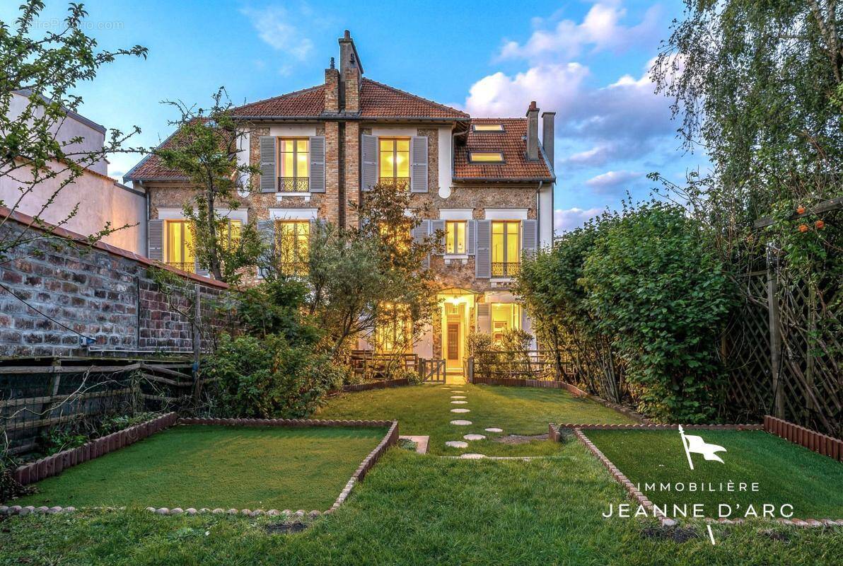 Maison à VERSAILLES