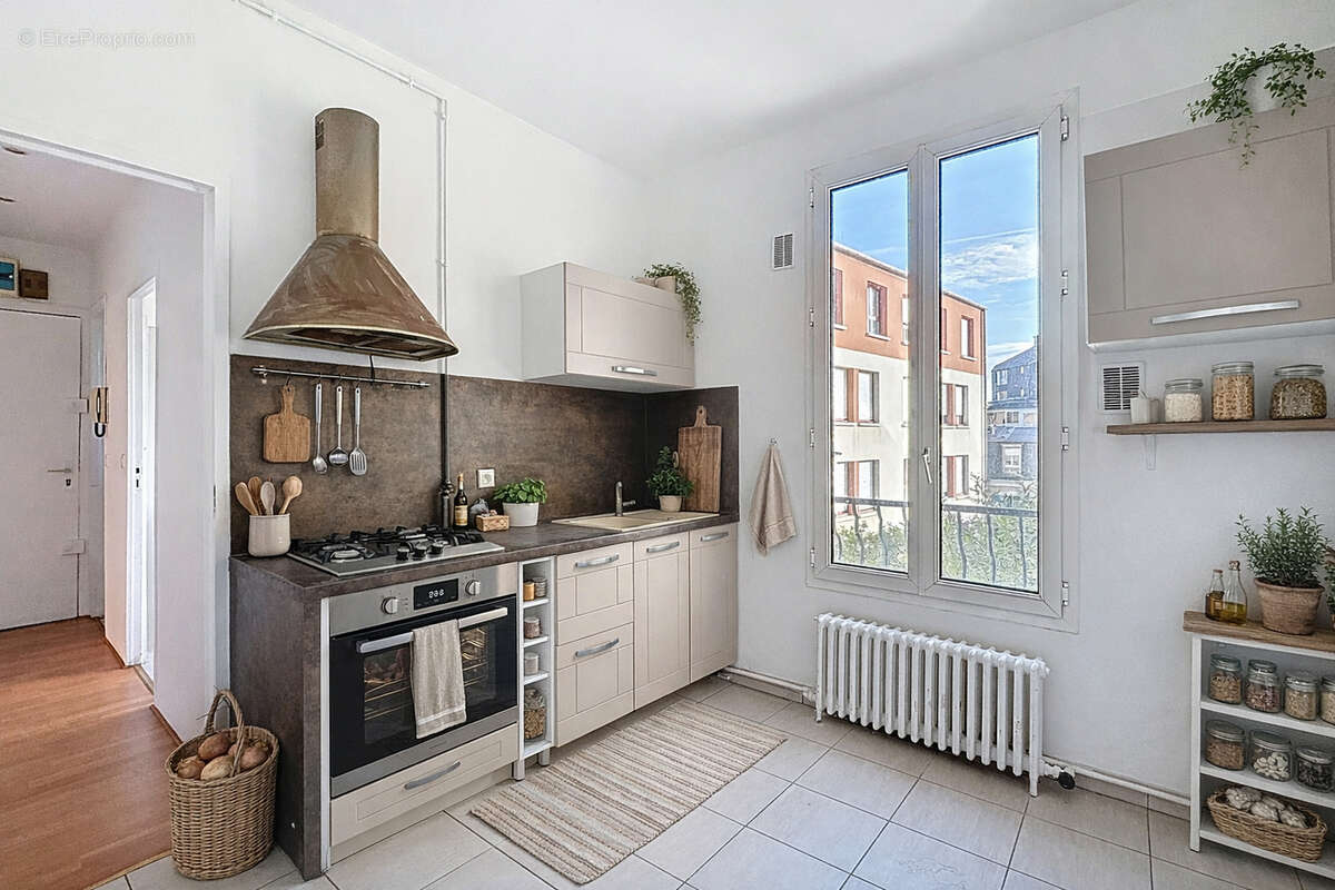 Appartement à SURESNES