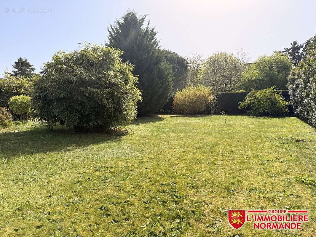 Maison à AUTHEUIL-AUTHOUILLET