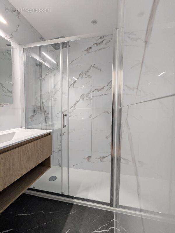 Appartement à SAINTE-FOY-LES-LYON