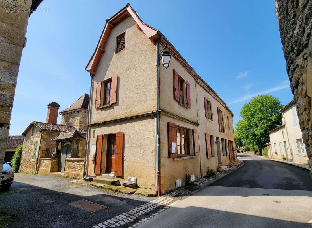 Maison à TREMOLAT