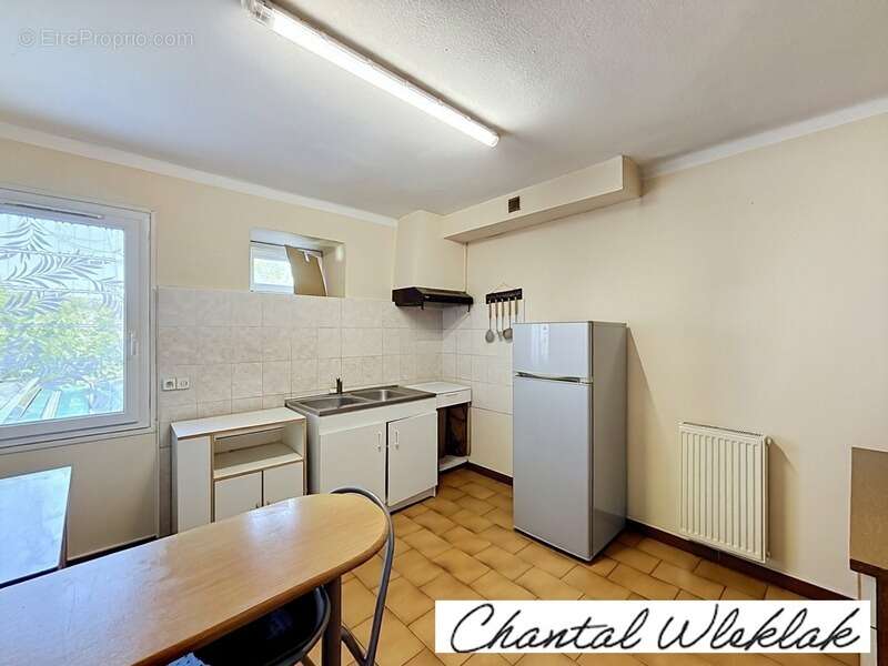 Immeuble de rapport à vendre 3 logements  (07) à Lachapelle sous Aubenas 145 m2 hab - Terrain 415 m2 - photo 2