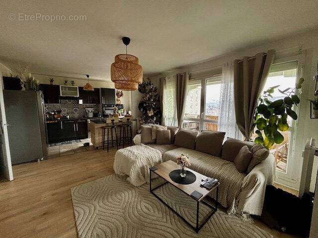 Appartement à SAINT-ETIENNE