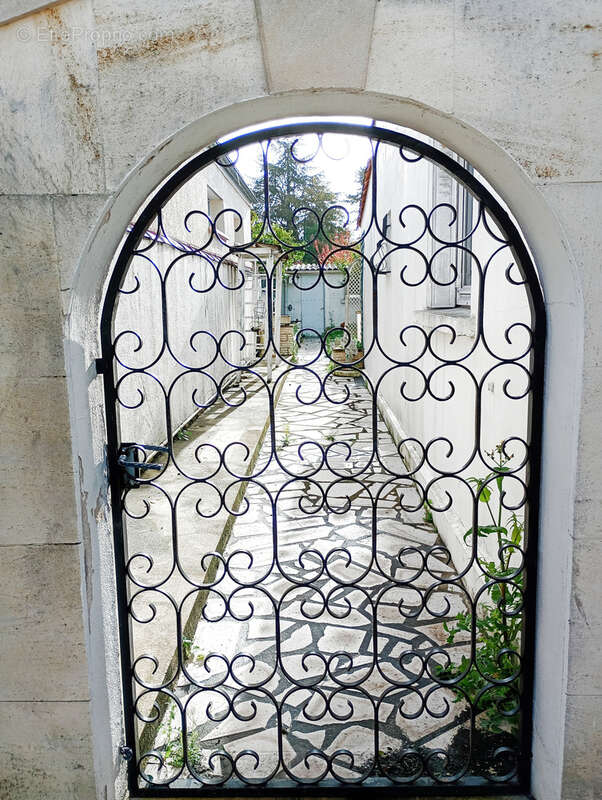 Maison à CHATEAUBERNARD