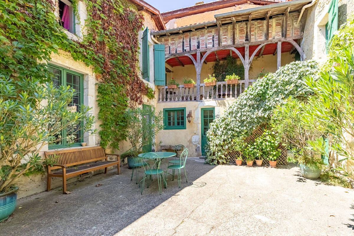 Maison à MUGRON