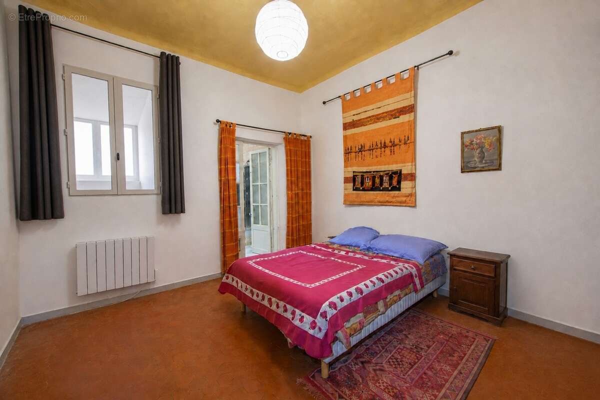 À vendre Appartement T2bis de 72m² à MARSEILLE 1ER ARRONDISSEMENT - photo 6