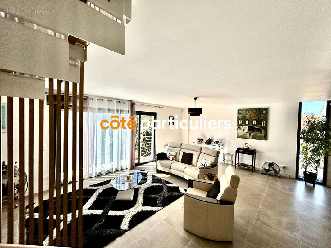 Maison à CHENNEVIERES-SUR-MARNE