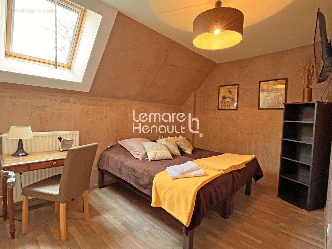 Immeuble pour investisseurs et pro 8 chbres + 3 apparts - photo 10