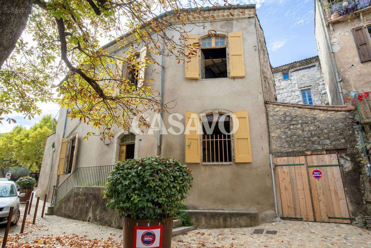 Vente Maison 10 pièces de 400m² - 30610 Sauve - photo 2