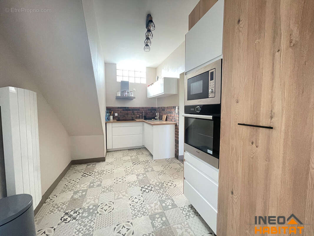 Appartement à LA MEZIERE
