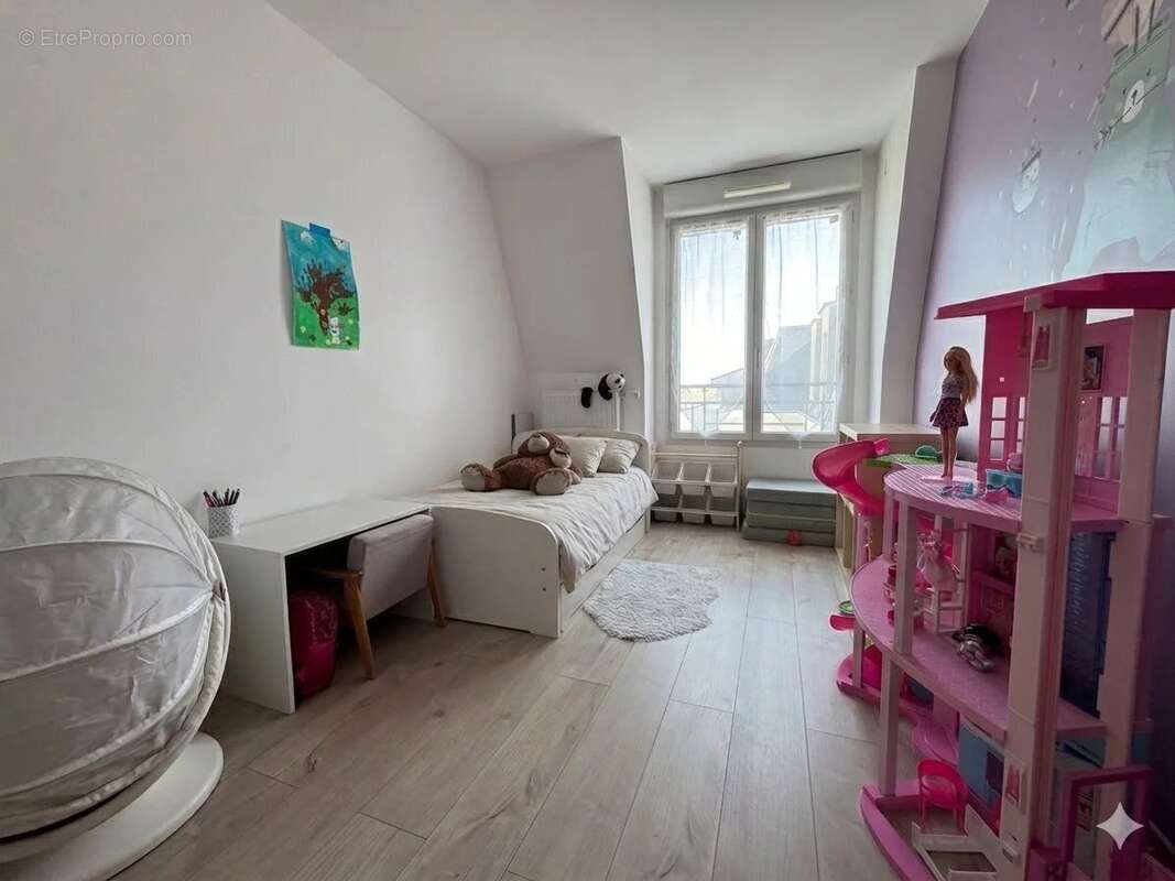 Appartement à LE PLESSIS-TREVISE