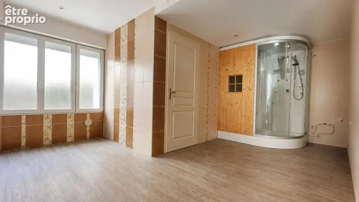 Maison de 7 pièces de 143 m² à Angoulême - photo 19