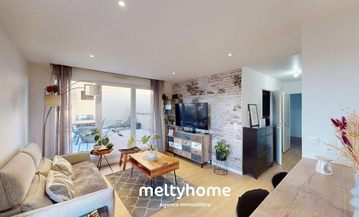 Appartement à MONDEVILLE