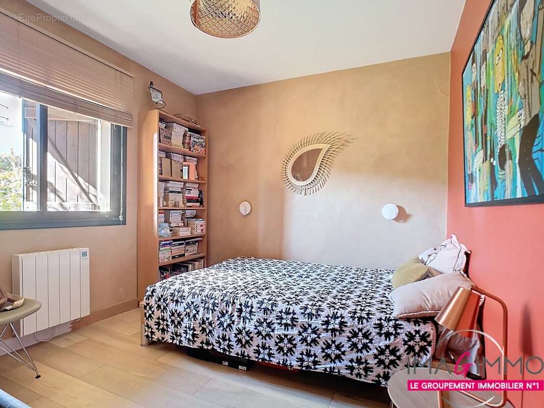 Maison à VAILHAUQUES