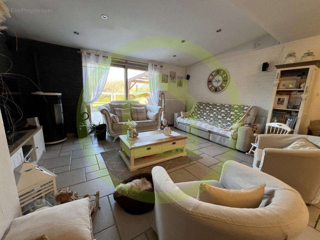 Maison à AVESNES-LES-AUBERT