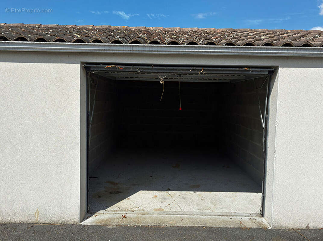 Maison à CROIX-CHAPEAU