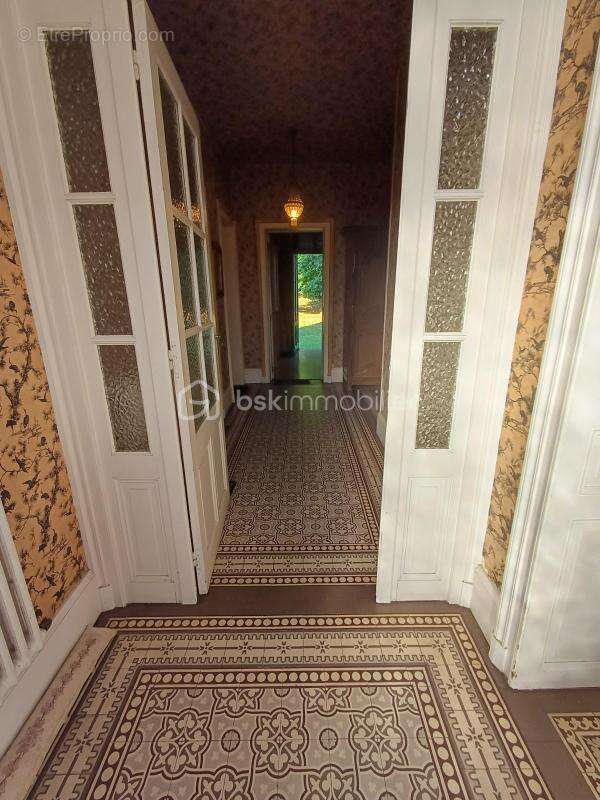 Maison à POURU-SAINT-REMY