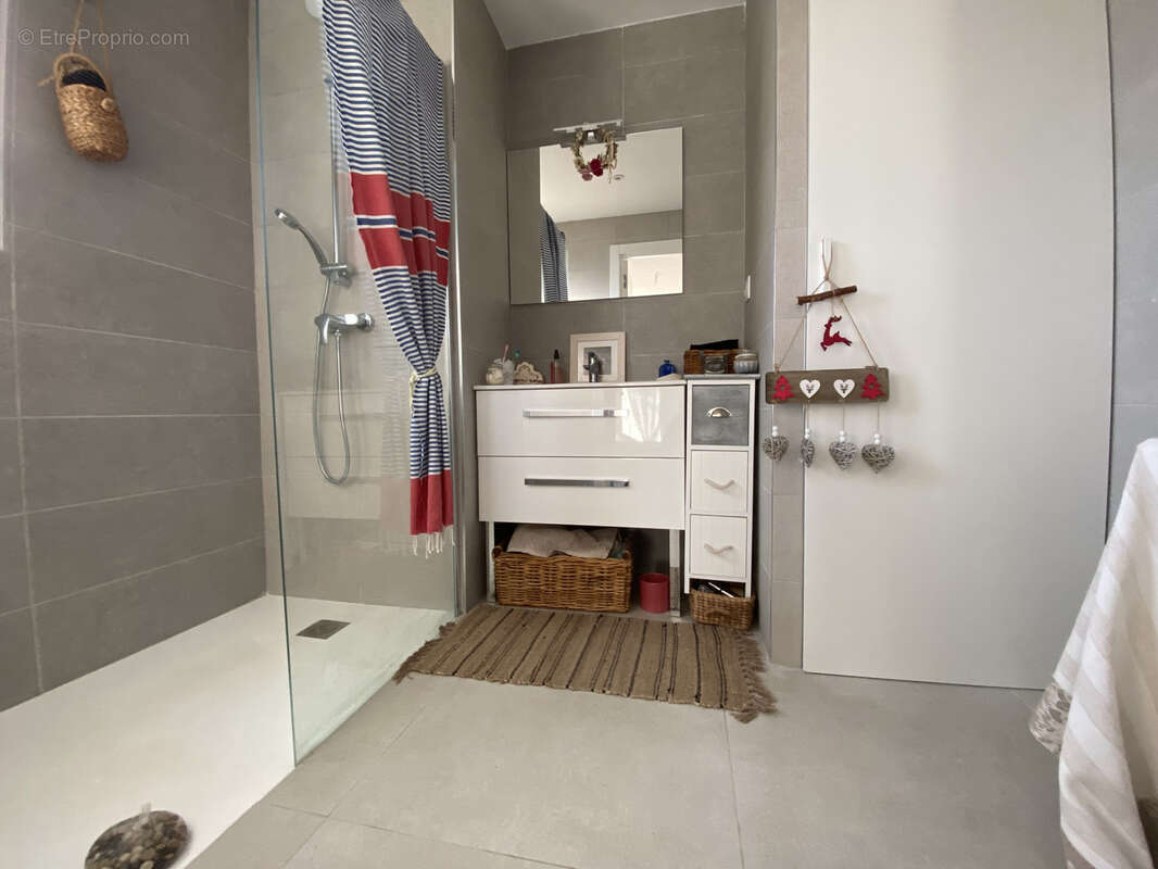 3 pièces 69.64 m2 - dernier etage residence neuve valescure- - photo 6